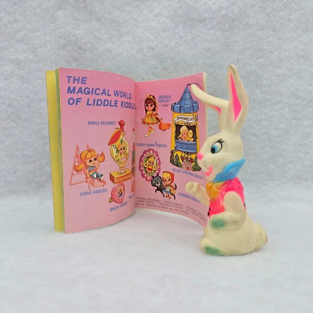 Vintage 1967 Mattel Liddle Kiddles Alice in WonderLiddle White Rabbit & Book